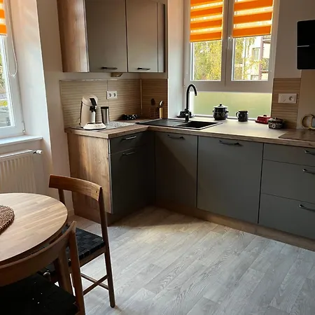 Chez F&g Terrasse Privée Dans Jardin à Côté De La Maison Appartamento